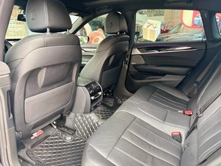 BMW 6 Series GT 2022 630i M Ensemble de sport intérieur photo 15