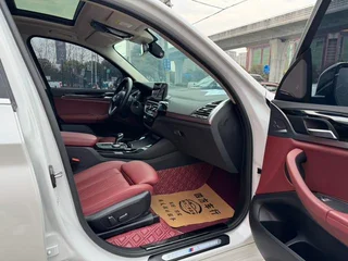 BMW X3 2022 Restyling xDrive25i M Sports suit interior photo 7