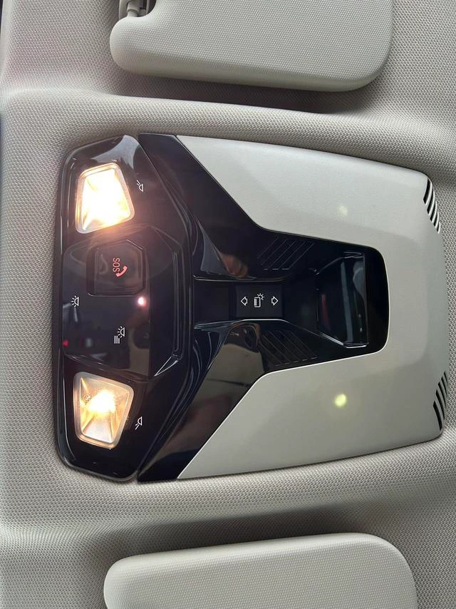 BMW X1 2023 sDrive20Li X Ensemble de conception intérieur photo 11