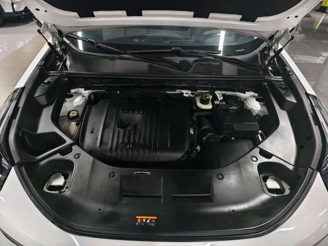 LYNK & CO 01 2024 2.0TD Two-wheel drive global Pro interior photo 10