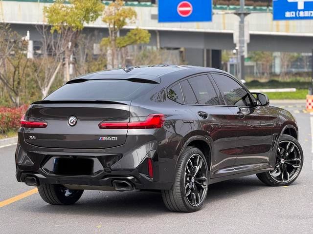 BMW X4 2022 M40i extérieur photo 4