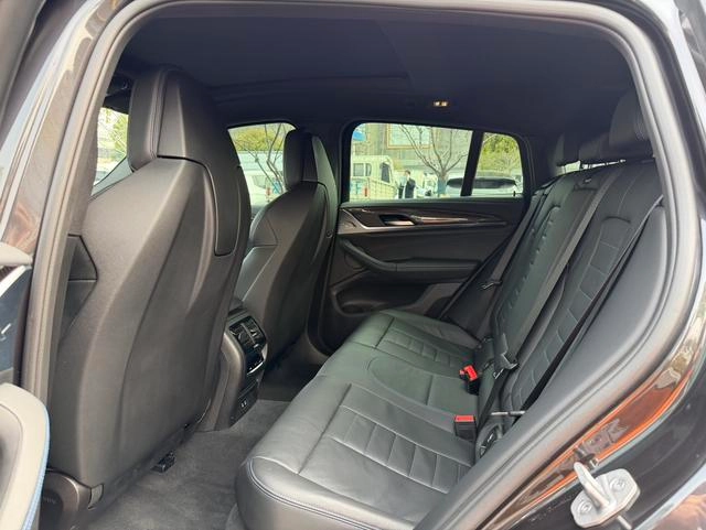 BMW X4 2022 M40i intérieur photo 14