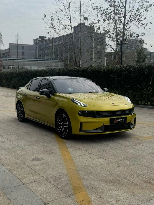 LYNK & CO 03 2022 03 2.0TD Versión de conducción automática exterior foto 3