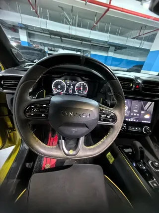LYNK & CO 03 2022 03 2.0TD Versión de conducción automática interior foto 13