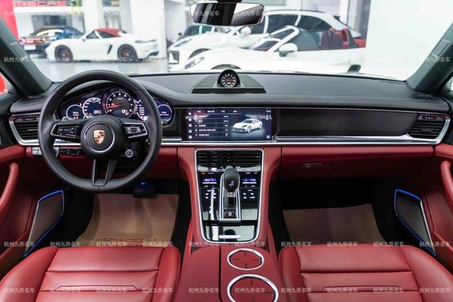 Porsche Panamera 2023 Panamera 4 Executive extension 2.9T interior photo 15