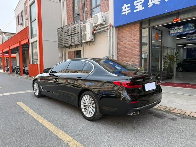 BMW 5 Series 2022 525Li Роскошный набор экстерьер фото 5