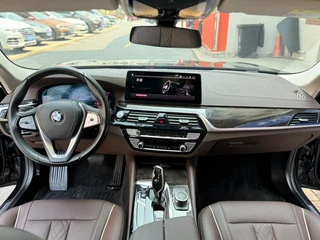 BMW 5 Series 2022 525Li Роскошный набор экстерьер фото 8