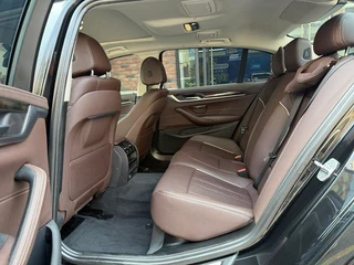 BMW 5 Series 2022 525Li Роскошный набор интерьер фото 12