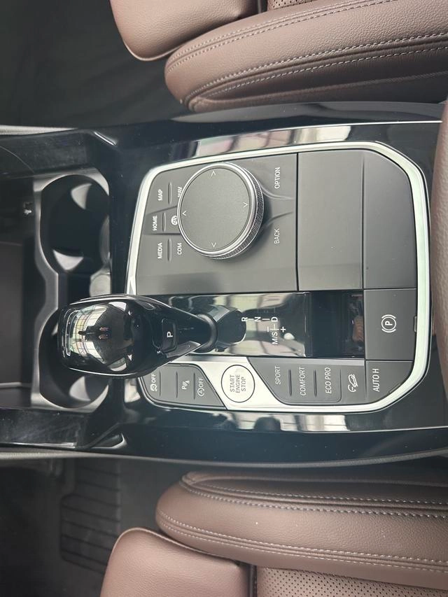 BMW X3 2022 xDrive25i M Ensemble de sport intérieur photo 10