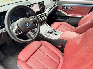 BMW 3 Series 2023 325Li M Спортивный ночной костюм интерьер фото 7