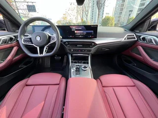 BMW 4 Series 2024 430i M Спортивный ночной костюм интерьер фото 11