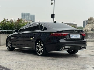 Jaguar XFL 2024 2.0T P250 Наслаждайтесь роскошным изданием с двумя приводами интерьер фото 17