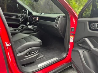 Porsche Cayenne Coupé 2023 Cayenne Coupé 3.0T interior foto 8