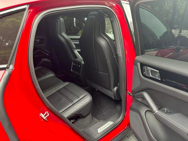 Porsche Cayenne Coupé 2023 Cayenne Coupé 3.0T interior foto 9