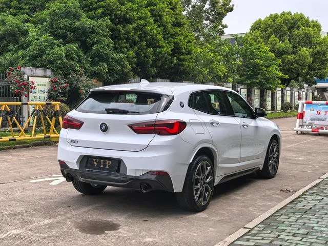 BMW X2 2023 sDrive25i Obsidian Yi Edition exterior photo 4