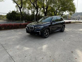 BMW X5 2022 Restyling xDrive 40Li M Sports suit