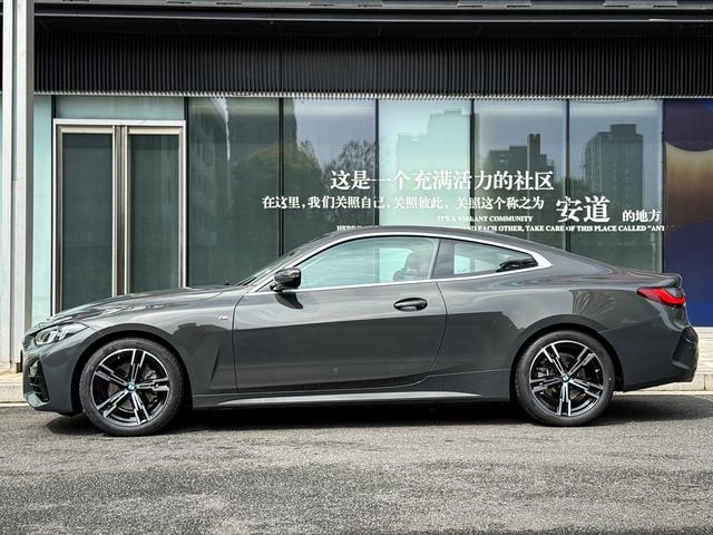 BMW 4 Series 2024 425i M Sports suit exterior photo 3