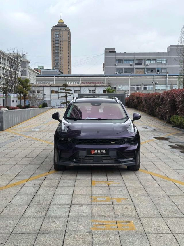 LYNK & CO 01 2021 2.0TD Tipo de tracción en dos ruedas Pro exterior foto 2