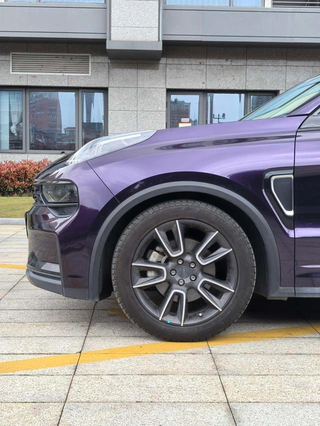 LYNK & CO 01 2021 2.0TD Tipo de tracción en dos ruedas Pro exterior foto 4