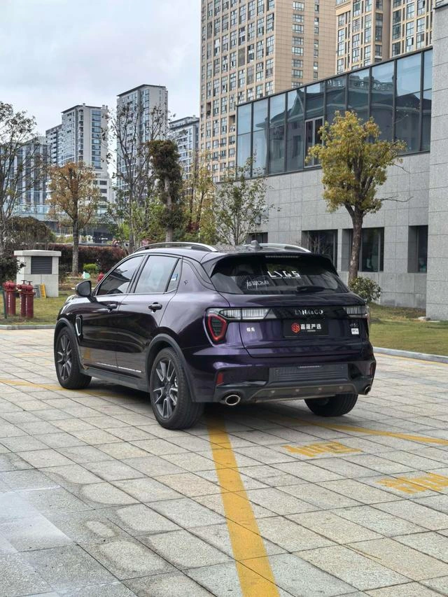 LYNK & CO 01 2021 2.0TD Tipo de tracción en dos ruedas Pro interior foto 19