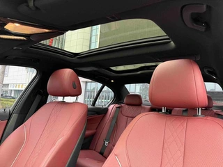 BMW 5 Series 2022 Reforma 530Li Líder M Conjunto deportivo interior foto 8