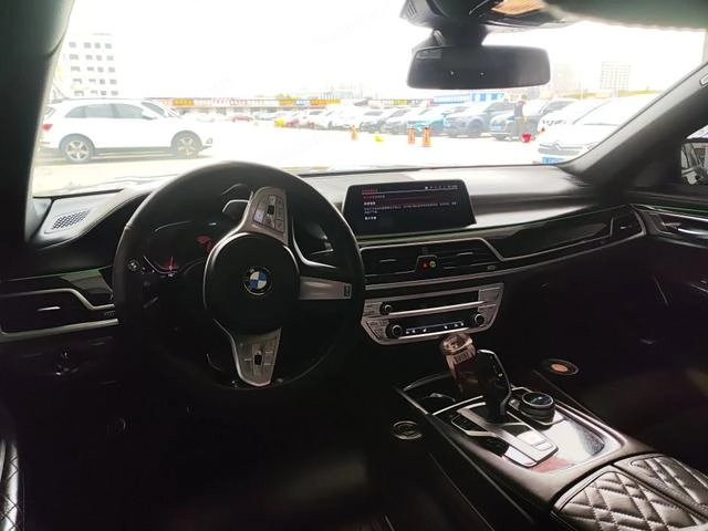 BMW 7 Series 2021 740Li Leading Type M Sports suit interior photo 6