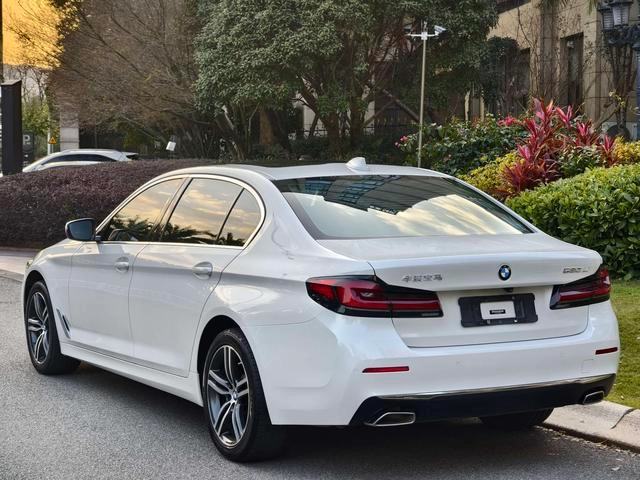 BMW 5 Series 2021 530Li Leader Ensemble de luxe extérieur photo 5
