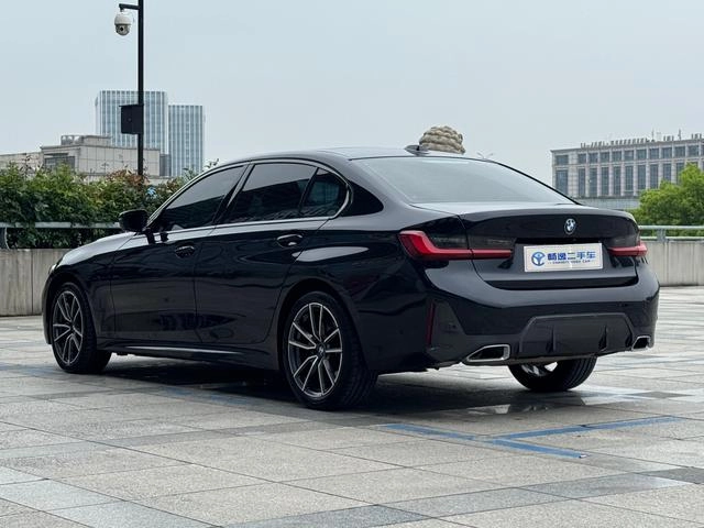 BMW 3 Series 2023 325Li M Sports suit exterior photo 6
