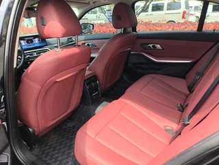BMW 3 Series 2023 325Li M Sports suit interior photo 17