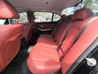 BMW 3 Series 2023 325Li M Sports suit interior photo 18