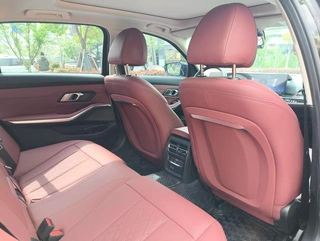 BMW 3 Series 2023 325Li M Sports suit interior photo 19