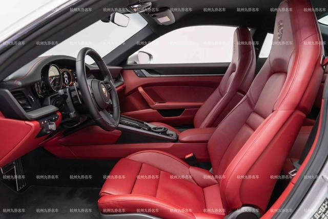 Porsche 911 2023 Carrera 3.0T interior foto 12
