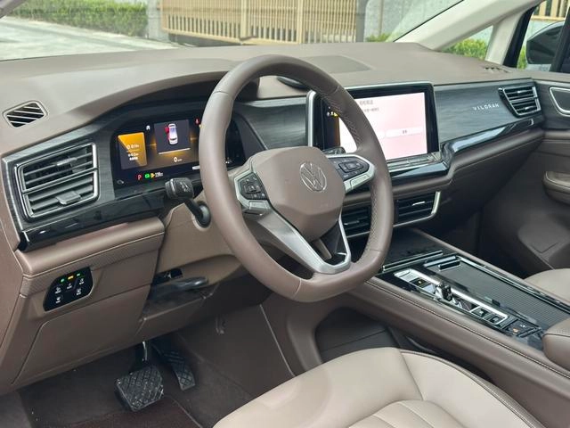 Volkswagen Viloran 2024 330TSI Luxury Edition interior photo 14