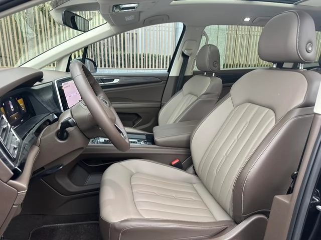 Volkswagen Viloran 2024 330TSI Luxury Edition interior photo 16