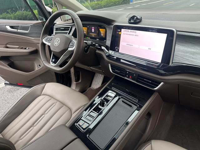 Volkswagen Viloran 2024 330TSI Luxury Edition interior photo 18