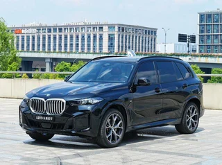 BMW X5 2023 xDrive30Li Premium Class M Sports Night Suit exterior photo 1