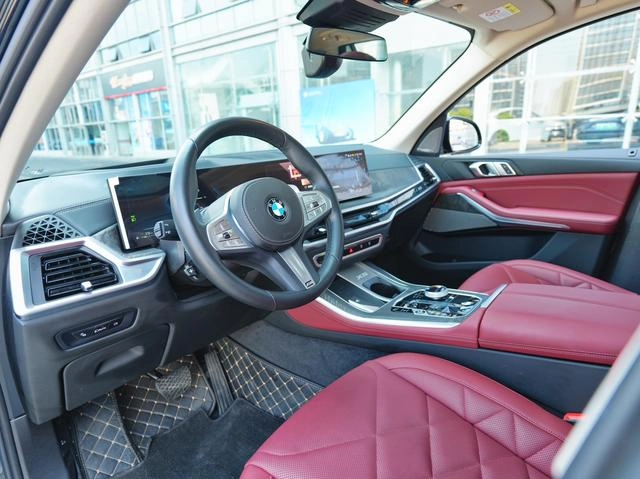 BMW X5 2023 xDrive30Li Premium Class M Sports Night Suit interior photo 6