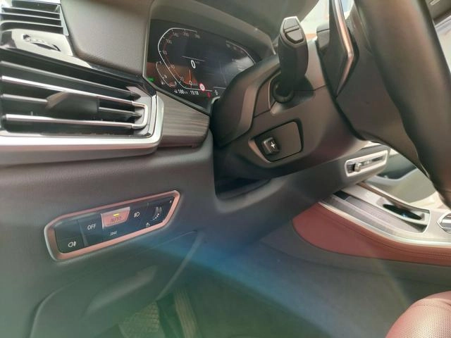 BMW X5 2022 Restyling xDrive 40Li M Sports suit exterior photo 9