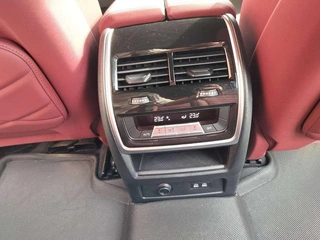 BMW X5 2022 Restyling xDrive 40Li M Sports suit interior photo 11
