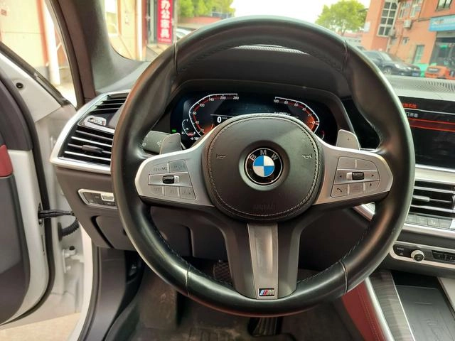 BMW X5 2022 Restyling xDrive 40Li M Sports suit interior photo 13