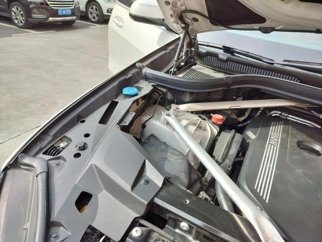 BMW X5 2022 Restyling xDrive 40Li M Sports suit interior photo 15
