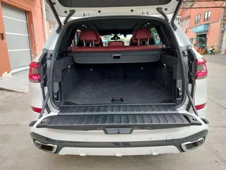 BMW X5 2022 Restyling xDrive 40Li M Sports suit interior photo 19