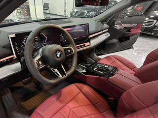 BMW 5 Series 2026 530Li Leading Type M Sports suit exterior photo 4