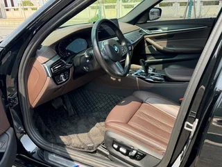BMW 5 Series 2023 530Li Premium Class Luxury Set exterior photo 6