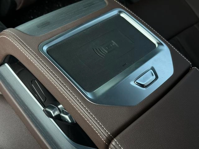 BMW 5 Series 2023 530Li Premium Class Luxury Set interior photo 12
