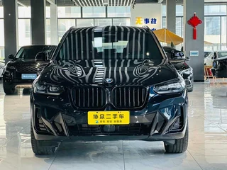 BMW X3 2022 Вторичная модификация xDrive30i Лидирующий M Ночной костюм экстерьер фото 2