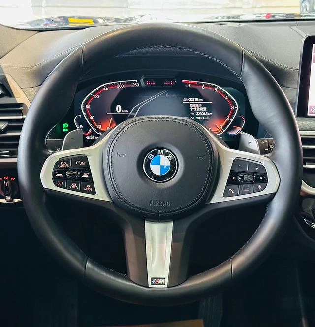 BMW X3 2022 Вторичная модификация xDrive30i Лидирующий M Ночной костюм экстерьер фото 6