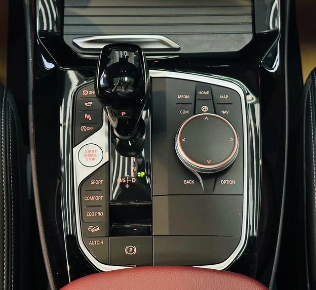 BMW X3 2022 Вторичная модификация xDrive30i Лидирующий M Ночной костюм экстерьер фото 7
