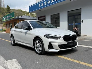 BMW 1 Series 2021 Reforma 120i M Edición nocturna deportiva exterior foto 3