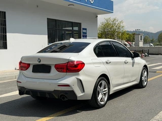 BMW 1 Series 2021 Reforma 120i M Edición nocturna deportiva interior foto 9